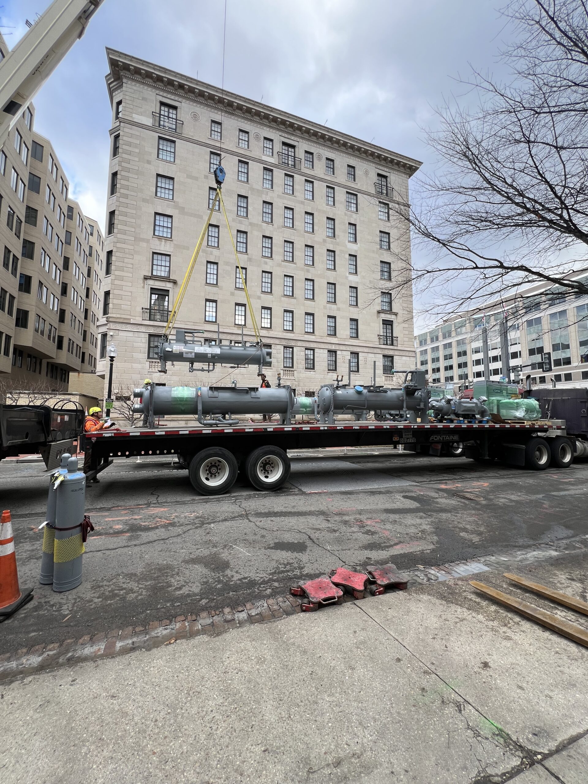 Smithsonian project — unloading chillers